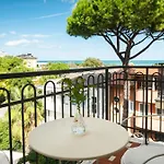 Stella Hotel 3*