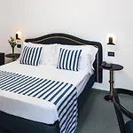 Stella 3*