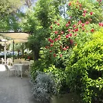 Stella Hotel