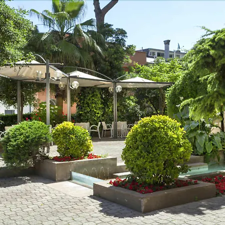 Stella Hotel 3*